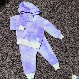 Girl's baby clothes